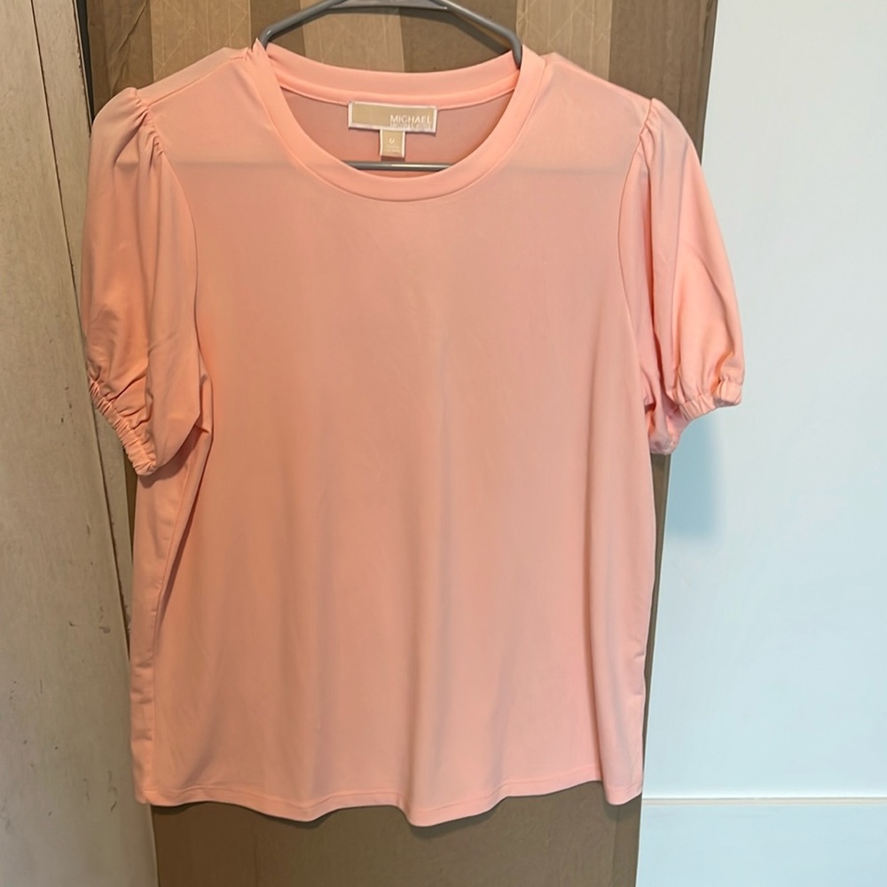 Women’s tee shirt with decorative sleeves